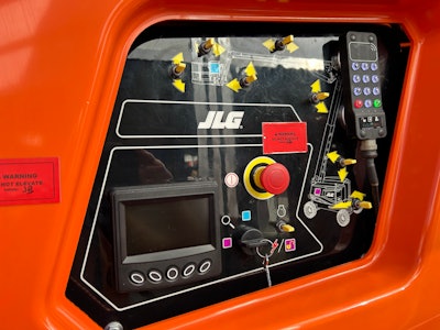groun controls closeup JLG EC600AJ boom lift