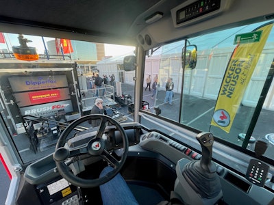 Wacker Neuson DV125 Dual View Dumper cab