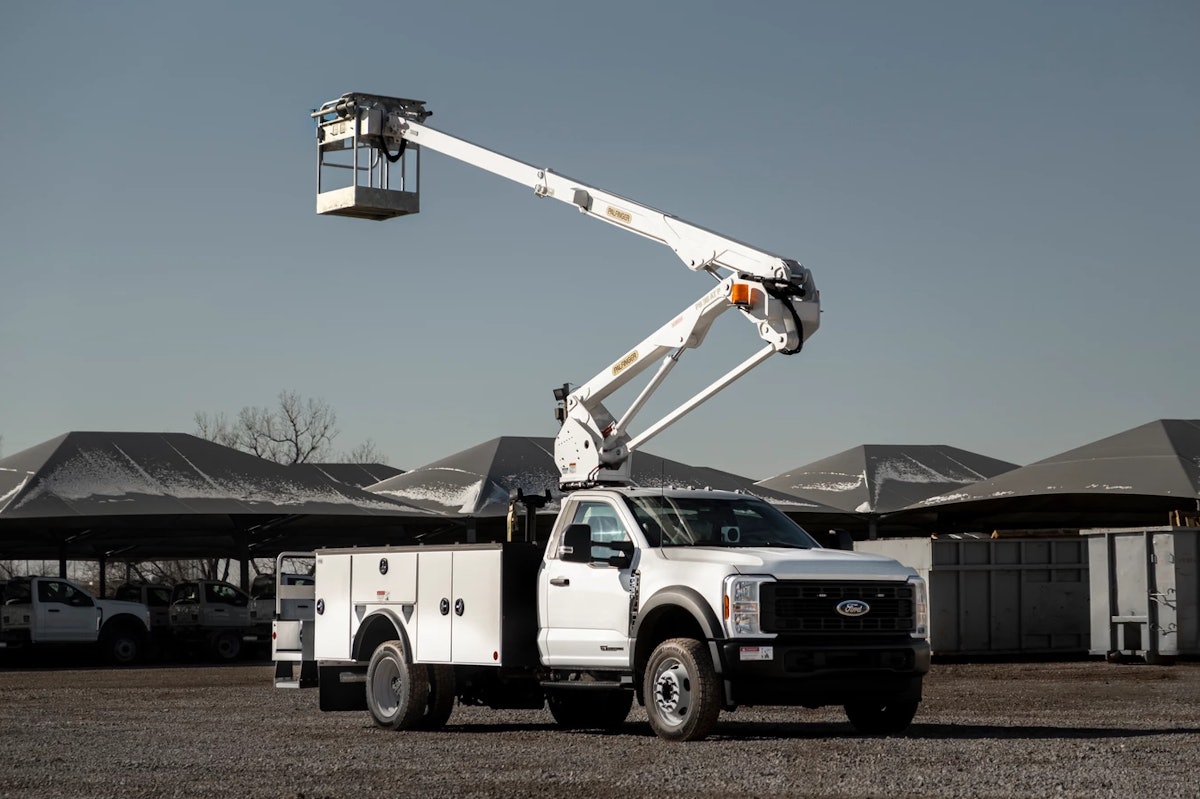 Palfinger Intros PB 38 AT P Cable Placer Bucket Truck for Fiber Installation