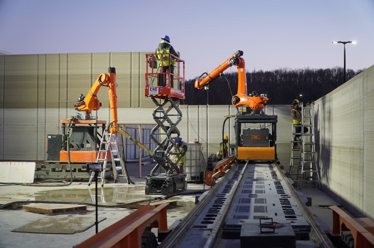 Giant Robots 3D-Print a Walmart Expansion in Seven Days
