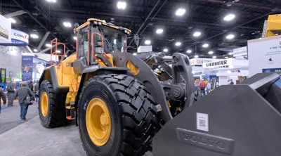 the volvo l260 wheel loader