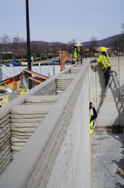 RIC Technology 3D concrete printing robots build a Walmart