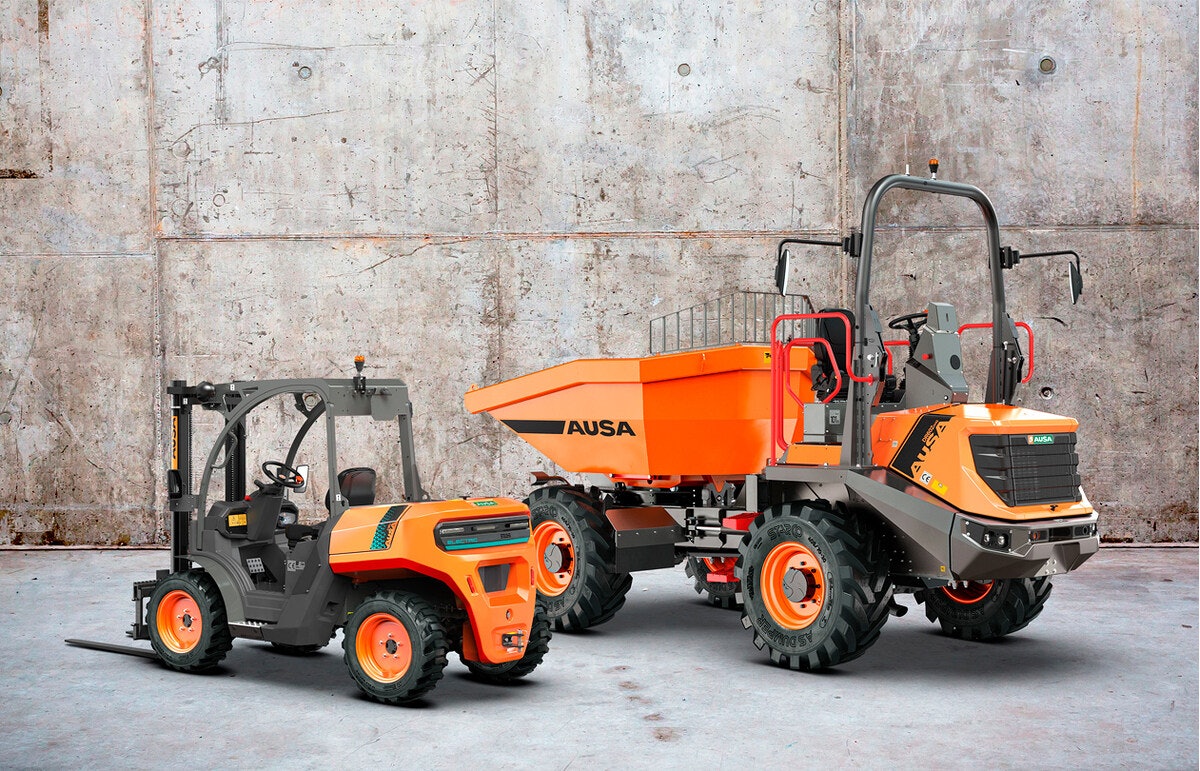 Ausa Rolls Out First Electric Rough-Terrain Forklift, New Reversible Dumper
