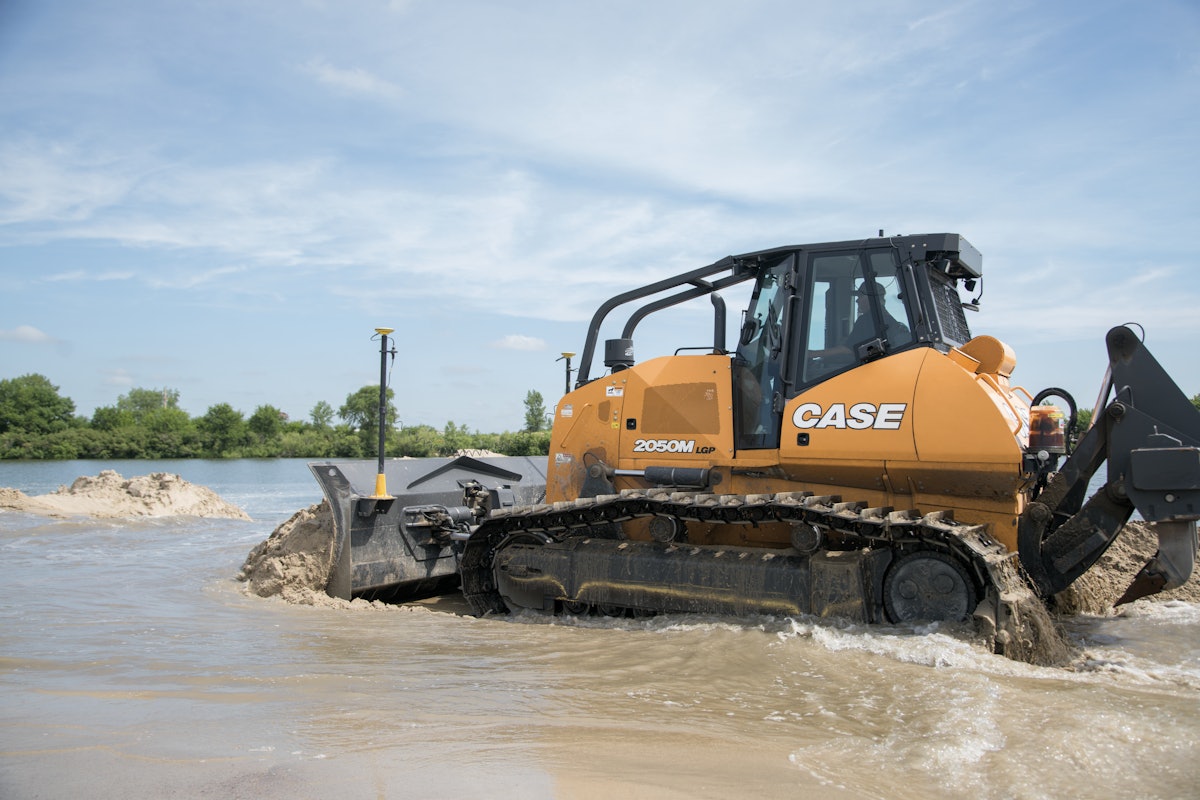 Case CE’s Large Dozers Get Advanced Control Technologies