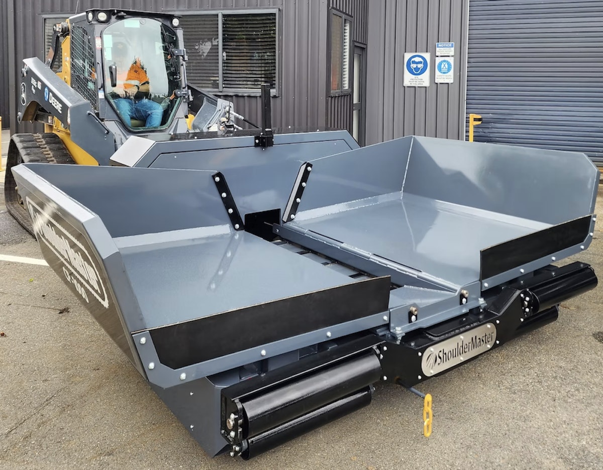 ShoulderMaster Unveils "World’s First" Center Paver Attachment for Compact Track Loaders