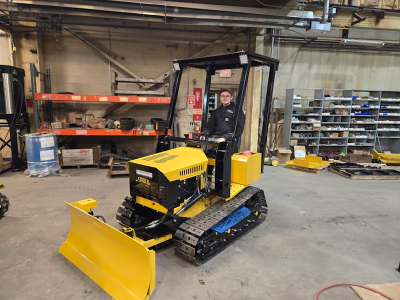 Canadian Mini Dozer Struck Mini Dozers Make a Comeback | Equipment World