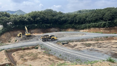 HM400 articulated dump truck operates autonomously during testing