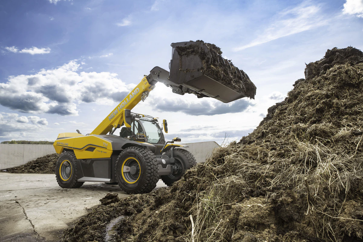 New Holland Reveals Methane Hybrid Telehandler Prototype