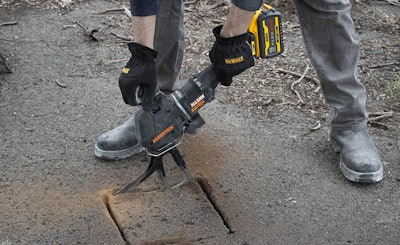 The proprietary dual-blade reciprocating action provides optimal cutting.