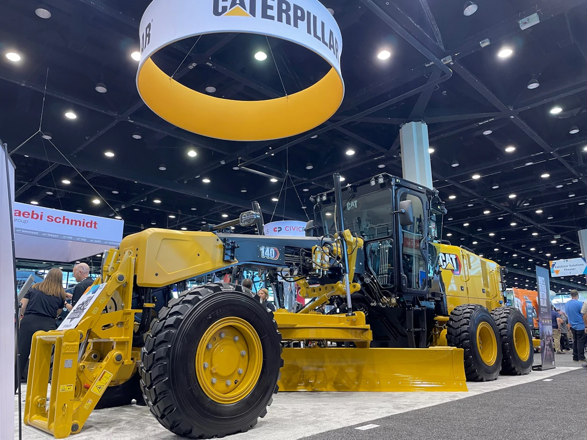 Quick Data: Top-Selling Motor Graders of 2024 - 2025