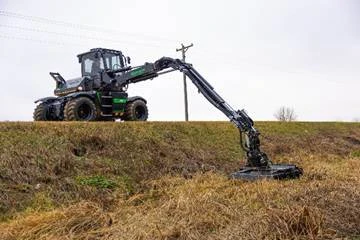 Diamond Mowers Debuts Excavator-Like DM360 Municipal Maintenance Machine