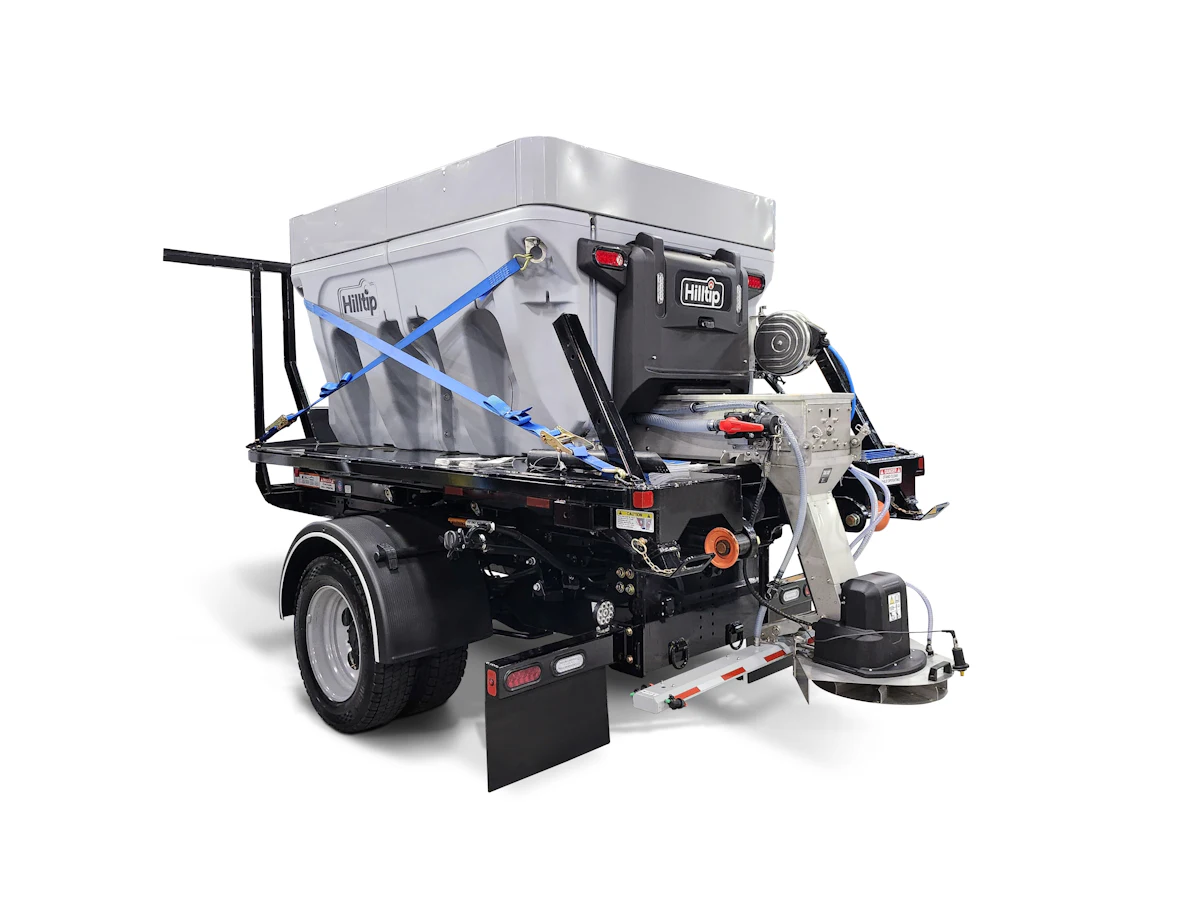 Hilltip Debuts Extended Auger AM Series Spreader Line | Equipment World