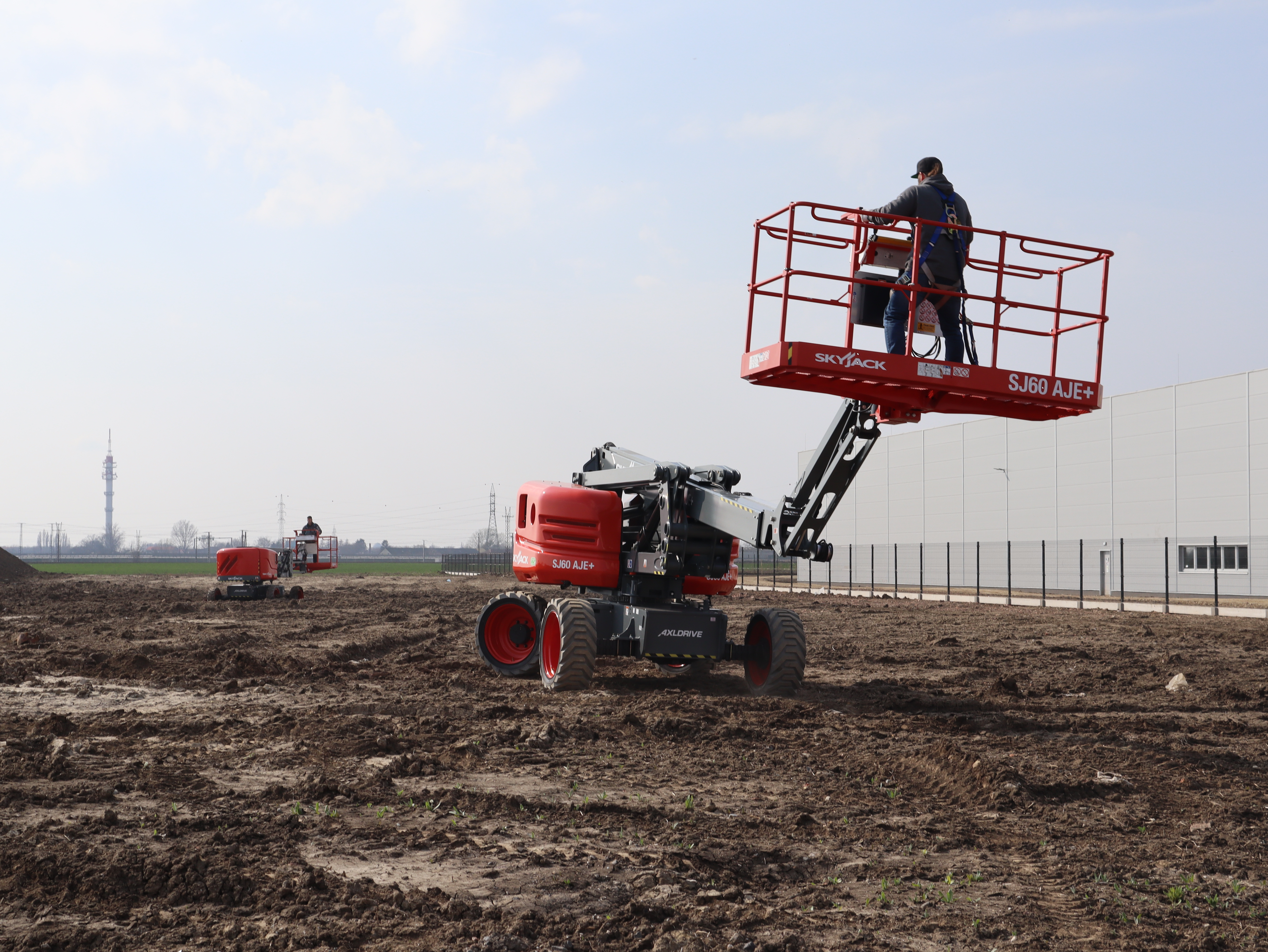 Skyjack's new all-electric SJ60 AJE+ rough-terrain articulated boom lift.