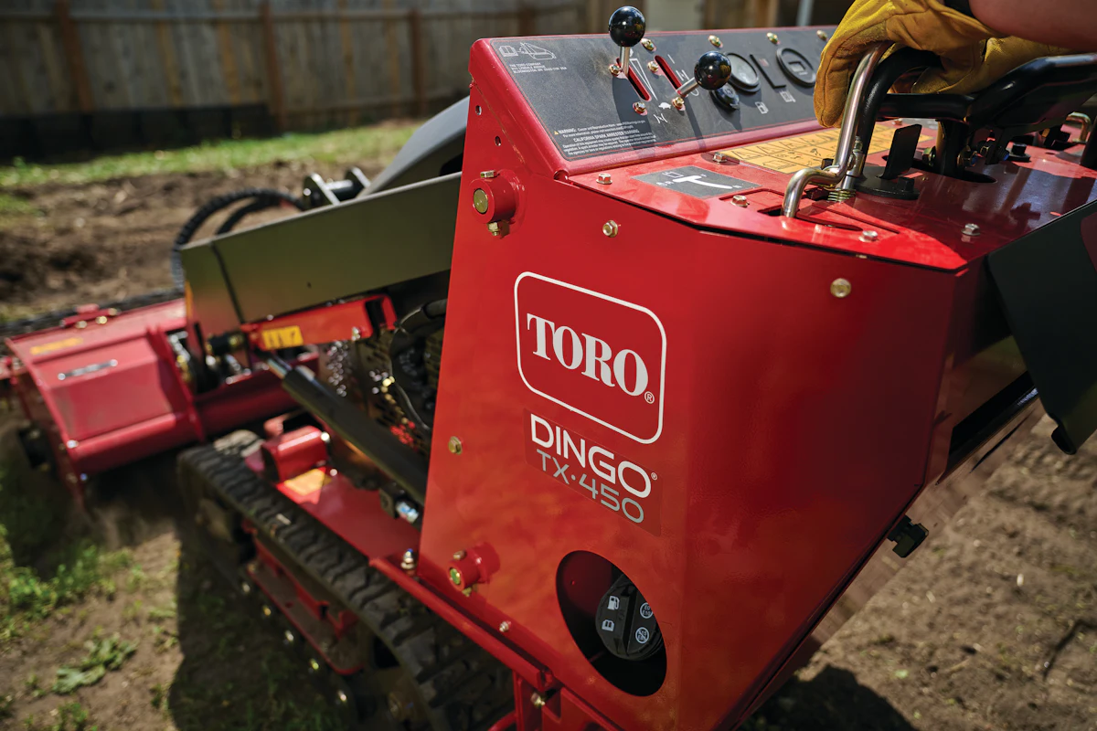 Toro Launches Redesigned Dingo TX450 and TX550 Compact Utility Loaders ...