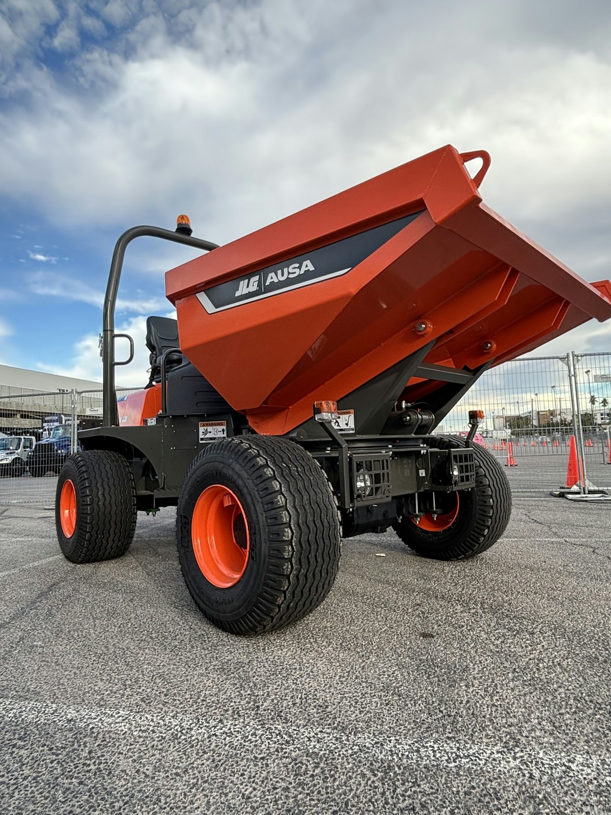 JLG Rebrands Ausa Compact Equipment as “JLG Ausa” with New Model Names
