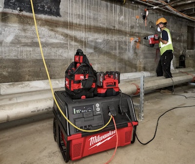 Milwaukee Tool's new Roll-On 7200W/3600W 6.0kWh power supply