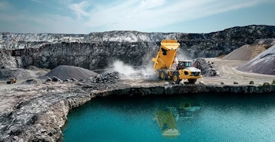 Volvo Adt A60j Tipping