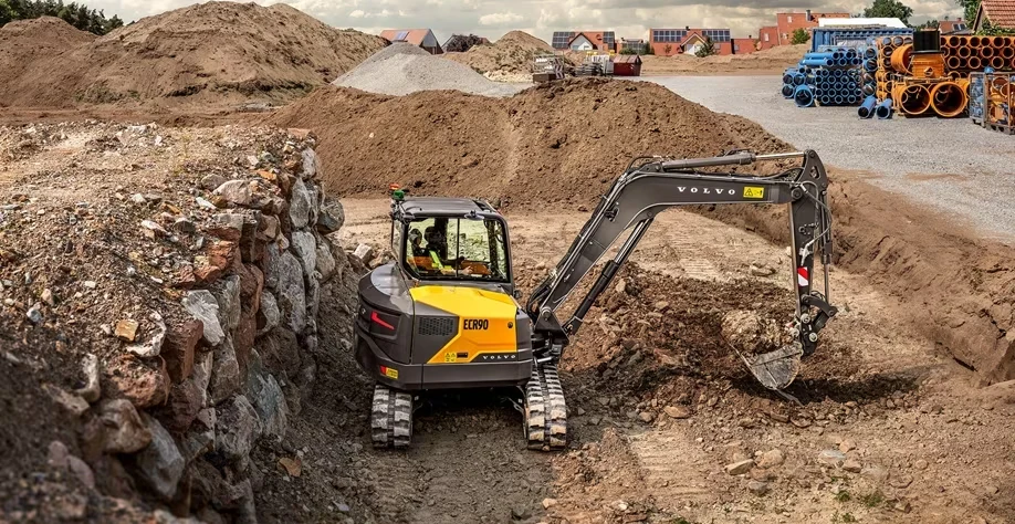 Volvo CE Unveils 3 New Mini Excavators - 2 with Tracks, 1 with Wheels