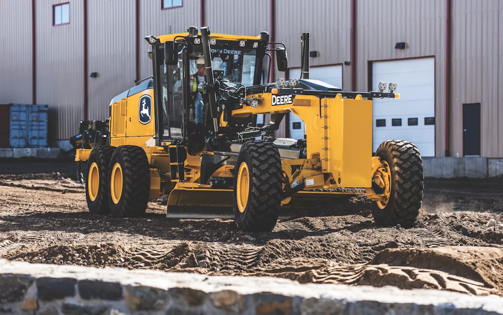 Deere Unveils SmartGrade Motor Graders with New Automation Features ...