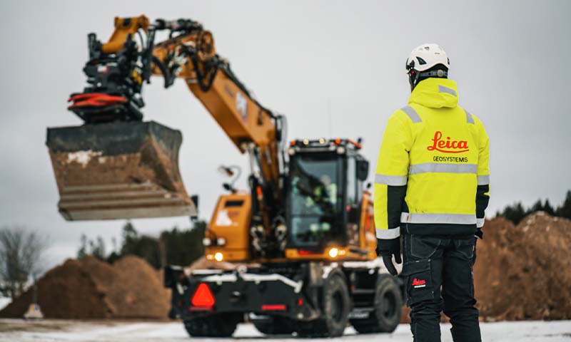 Leica Expands 3D Machine Control Compatibility to Cat Wheeled Excavators