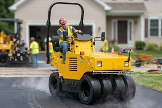 Sakai Ts160 4 Pneumatic Tire Roller Driveway Compaction Neighborhood Scene 1200x636