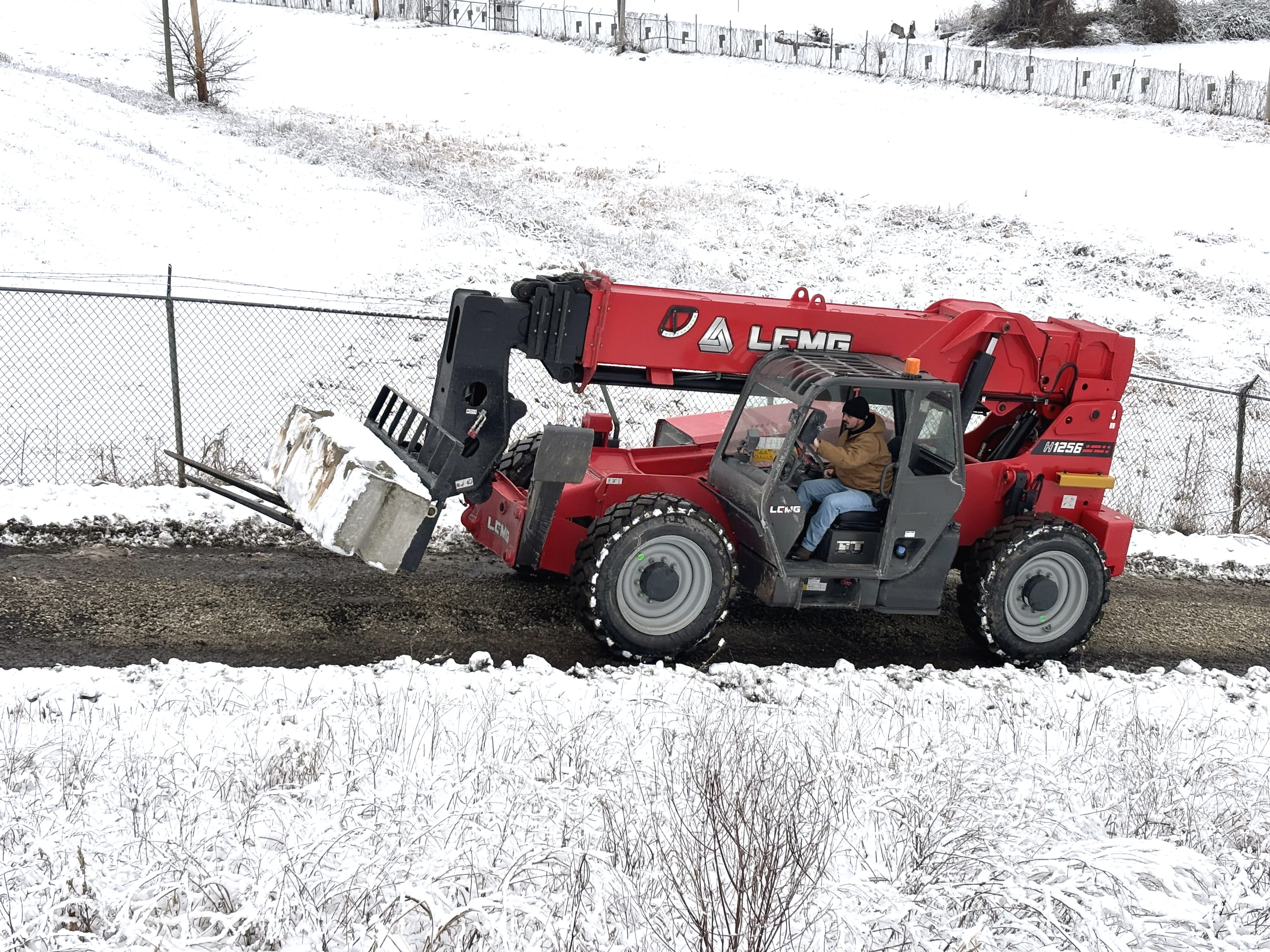 LGMG Launches New H1256 Rough-Terrain Telehandler with 120-HP Cummins
