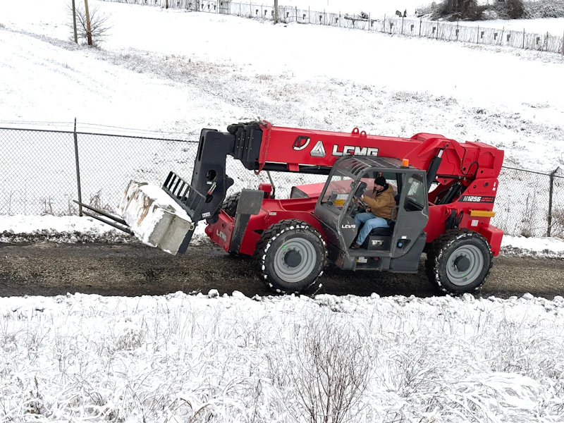 Llmc Telehandler LGMG Launches New H1256 Rough-Terrain Telehandler | Equipment World