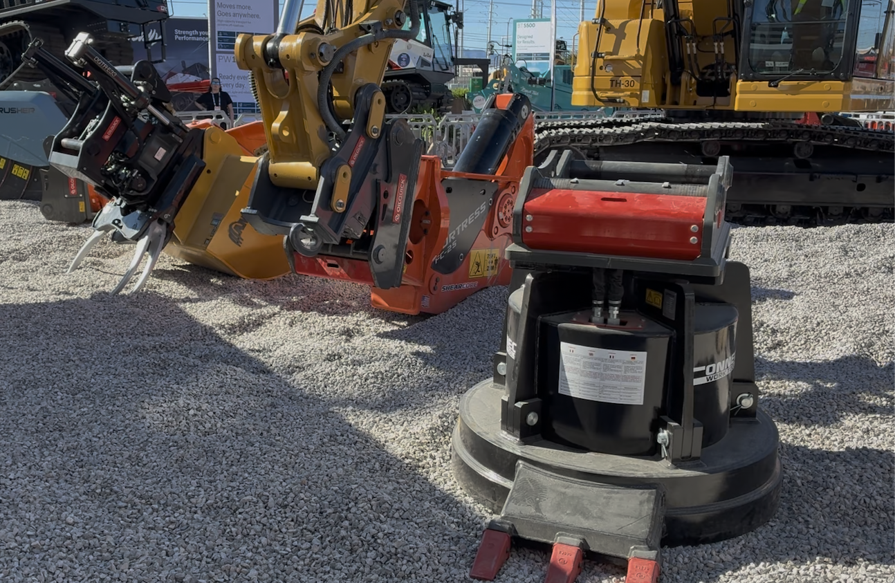 Oil Quick Demo Conexpo