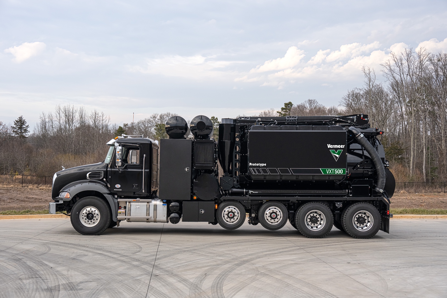 Vermeer’s New VTX400, VTX500 Vac Trucks: 2 Operators Can Dig at Same Time