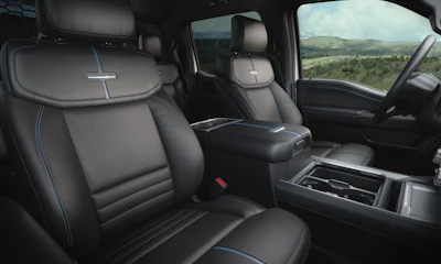 2027 Super Duty F-550 Platinum Chassis Cab