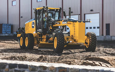 Deere Ptier Motor Grader
