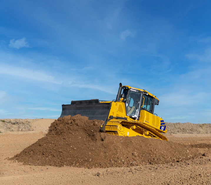 Komatsu D61PXi-25 Dozer Boosts Power, Efficiency | Equipment World