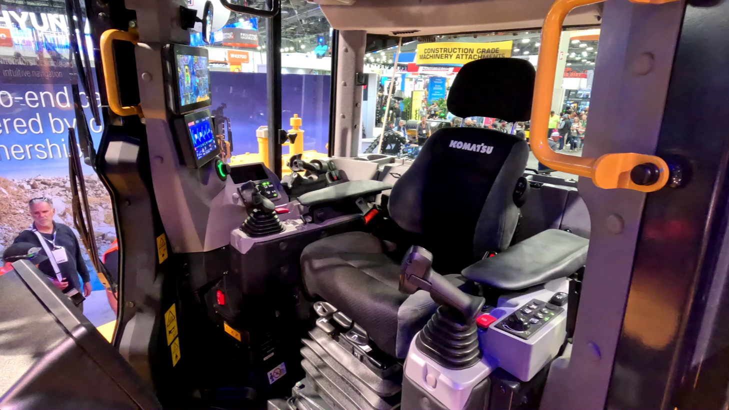 Komatsu D175AX-10 Dozer Debuts at ConExpo