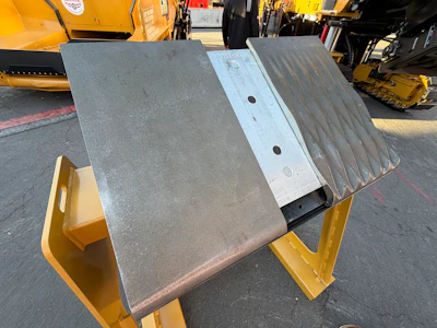 Cat SDX Smooth and SDX Textured Screed Plate Options