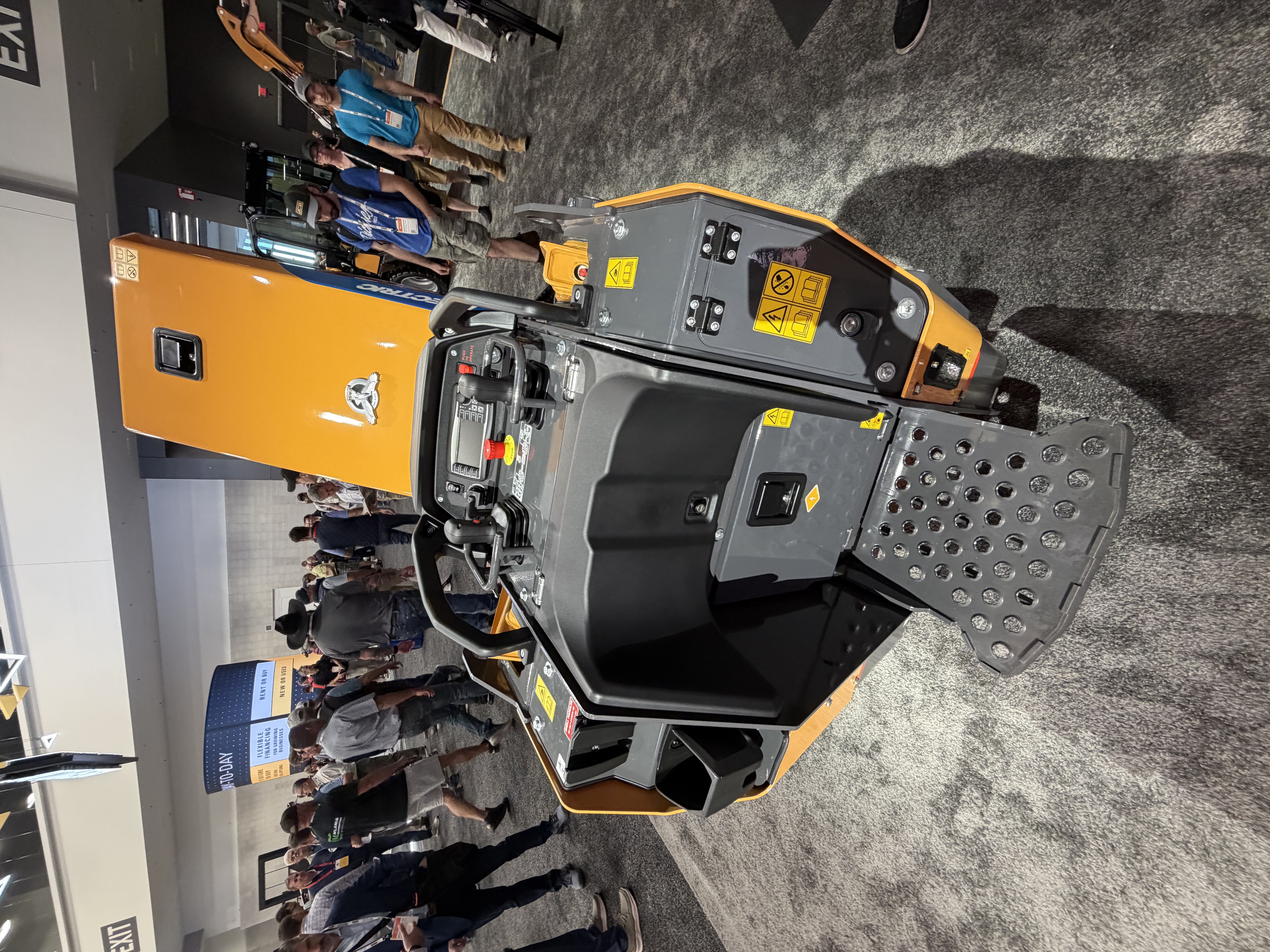 Case CE debuts TL100EV Electric Mini Track Loader | Equipment World