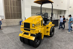The Weiler CT5 is the fourth roller in Weiler's portfolio and its second pneumatic roller.