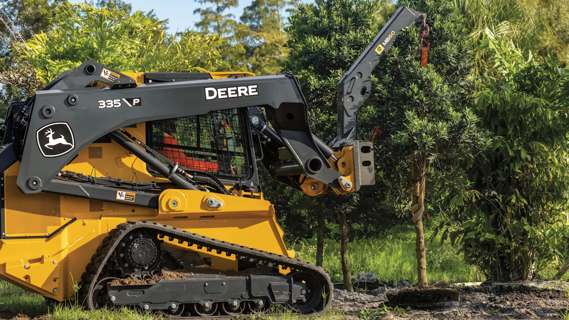 New John Deere MB60 Material Boom Improves Load Placement for Compact Loaders