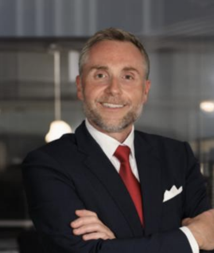 Industry Roundup: Manitou President & CEO Retires, Replaced by CNH Exec