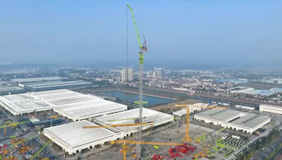 Zoomlion Crane Wideshot