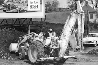 The J.I. Case Company introduced the industry’s first factory-integrated backhoe loader, the Model 320, in 1957. It ran on a Case 4-cylinder, 32-horsepower gasoline engine and was in production from 1957 to 1958.