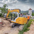 Liebherr R 915 Excavator