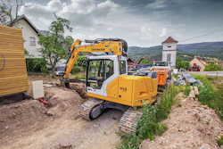 Liebherr R 915 Excavator