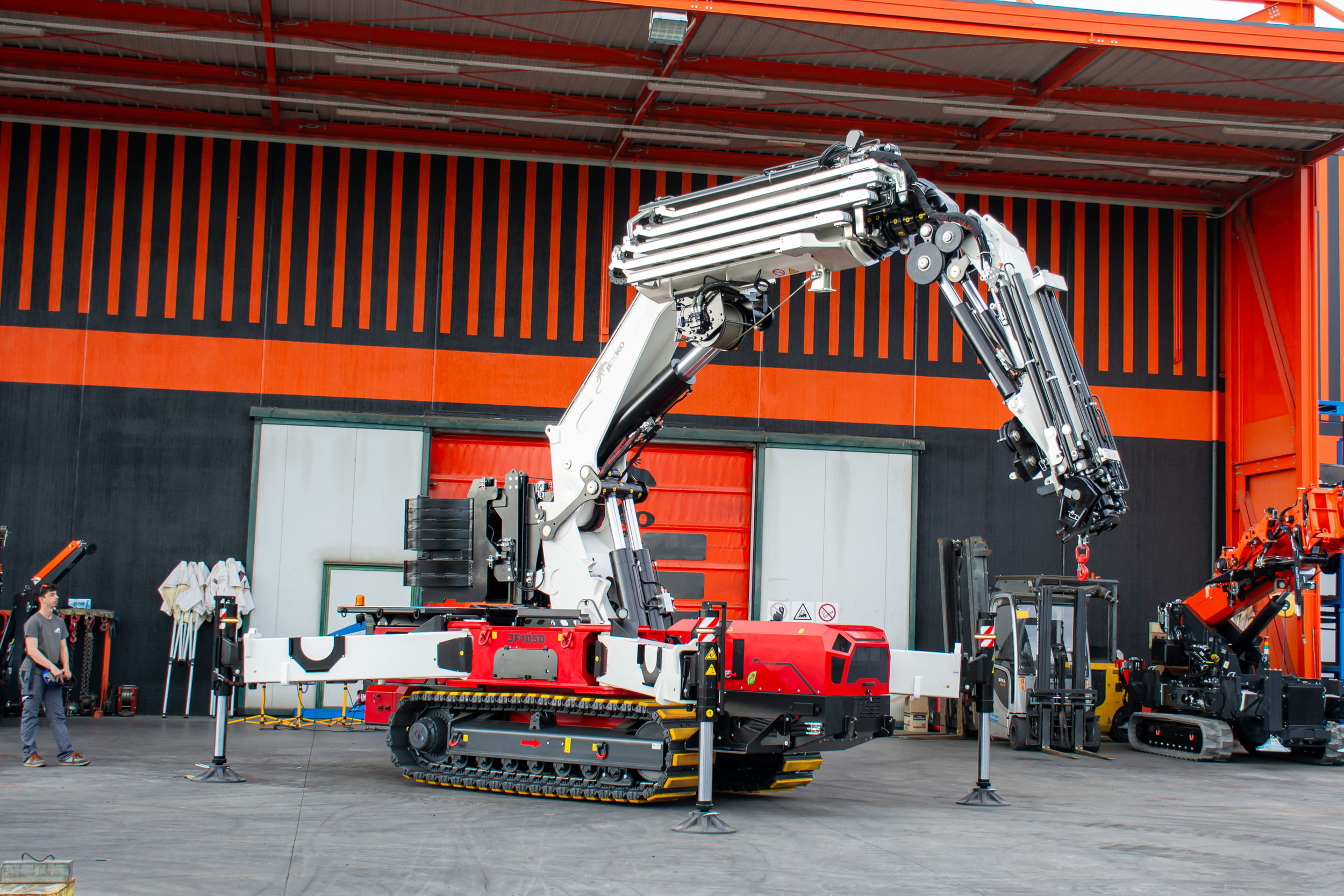 The JF1050 is the fourth articulated crawler crane Jekko offers in the U.S.