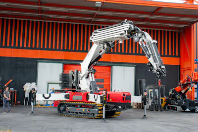 The JF1050 is the fourth articulated crawler crane Jekko offers in the U.S.