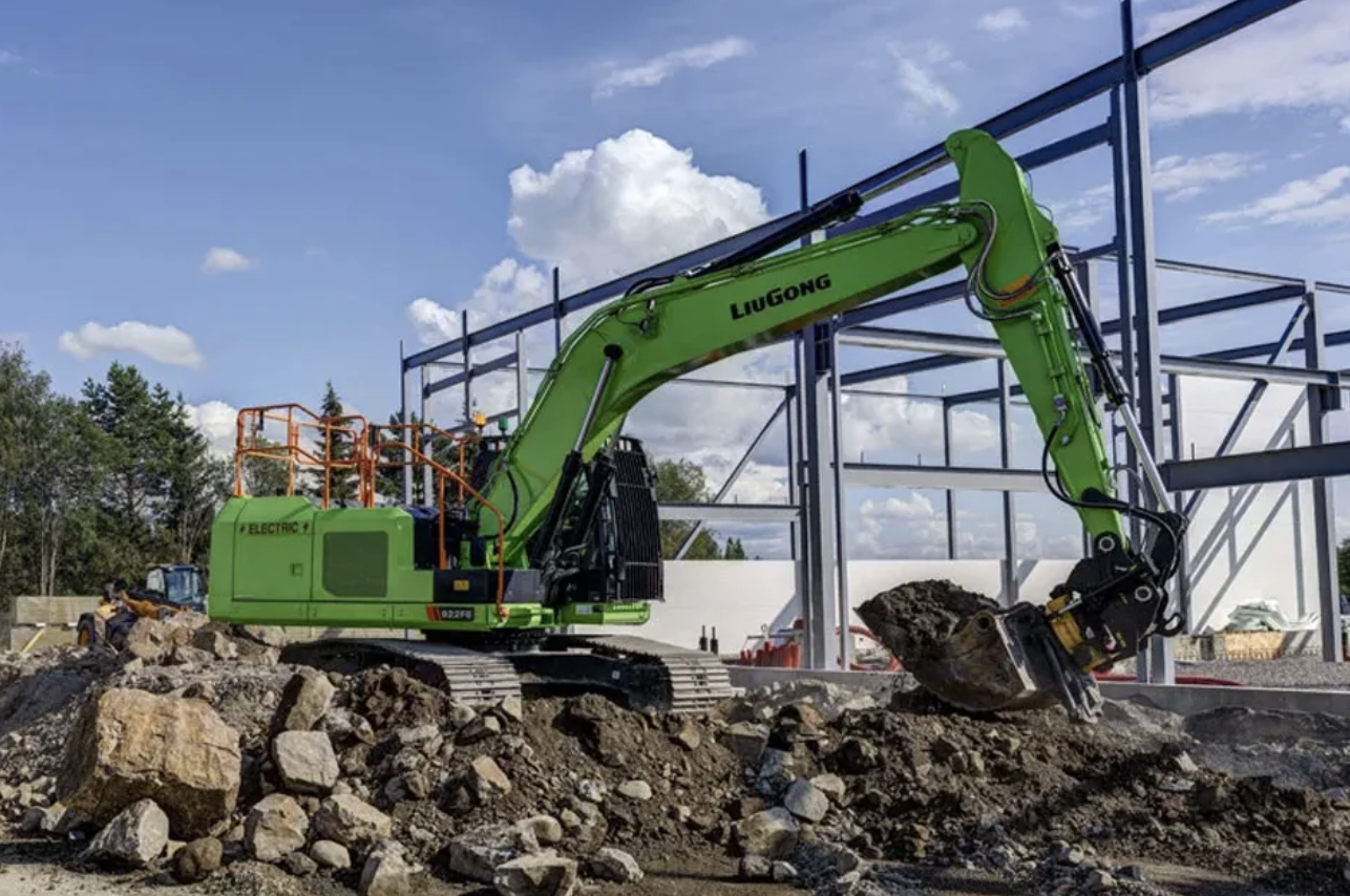 LiuGong's 924FE battery-electric excavator