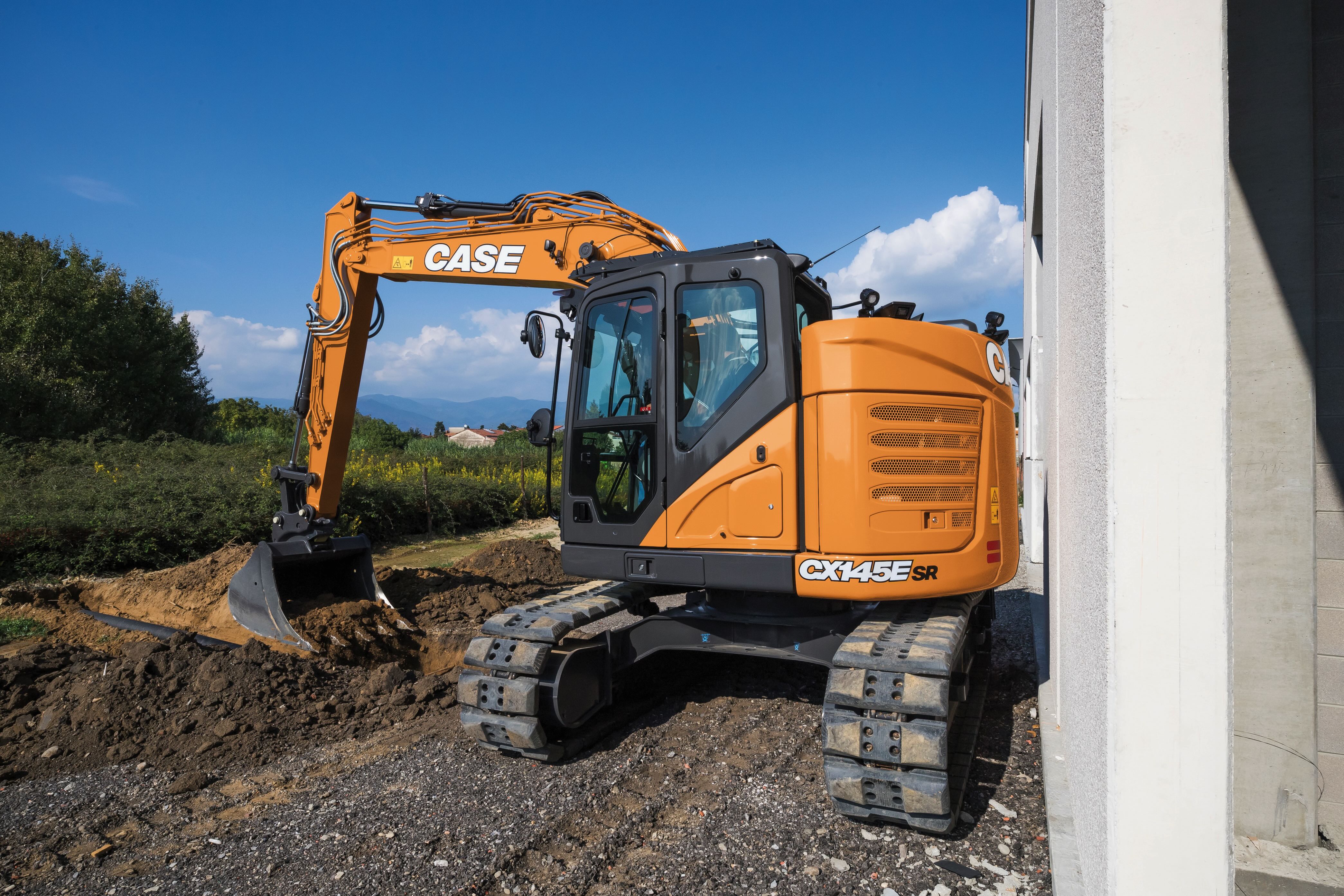 Case's CX145E SR, a 15-ton short-radius excavator